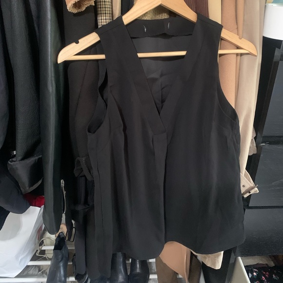 Korean Blouse - Picture 2 of 2